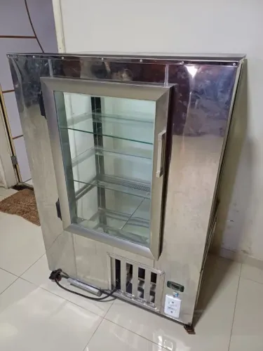 Expositor Refrigerado Vertical em Aço Inox