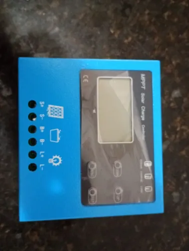 Controlador de Carga Solar MPPT