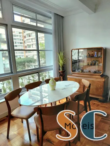 Mesa Saarinen Com Tampo em Mármore Espírito Santo