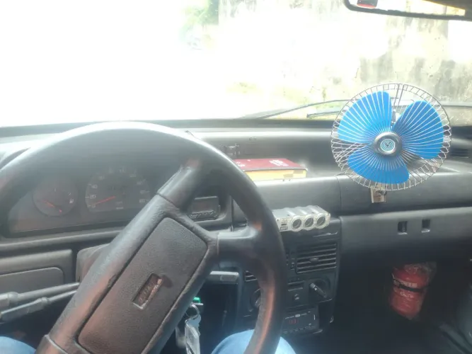 Fiat Uno Mille 1999. 4 portas, Vidro elétrico,Gasolina