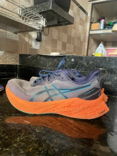 Tênis Asics Novablast 3 Corrida