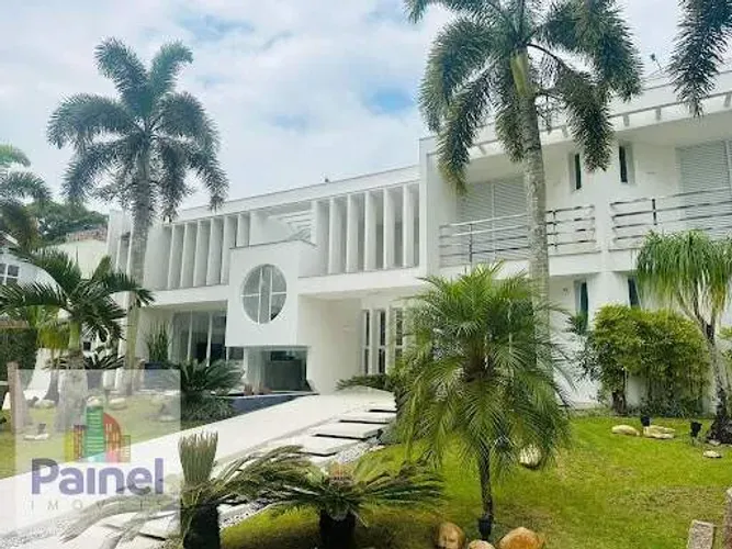 Casa de Condomínio em Hanga Roa - Bertioga, SP