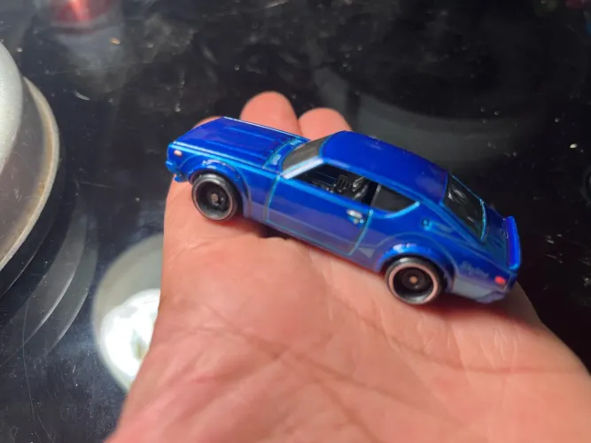 Miniatura Skyline GT-R (KPGC10) - Hot Wheels