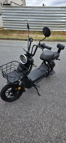 Moto elétrica Aima K lítio 