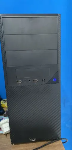 Vendo CPU em Excelente Estado