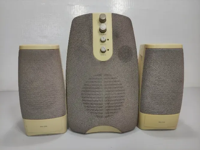 Caixa Som Pc Antigo Troni 3d Pm-2500 8b5 Branco (Usado)