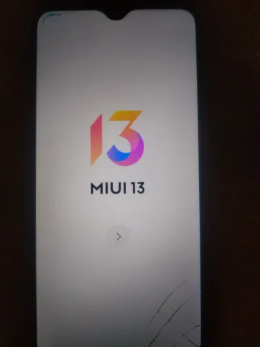 Vendo celular poco 13.   ( *)