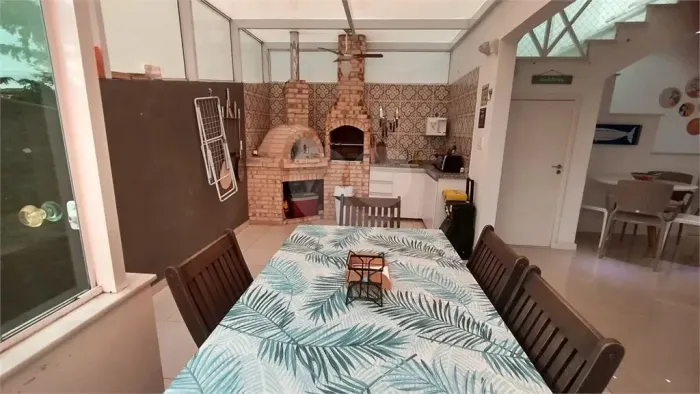 Condomínio com 2 quartos à venda em Long beach (tamoios) - RJ