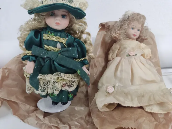 Lindas bonecas de porcelana para decoração