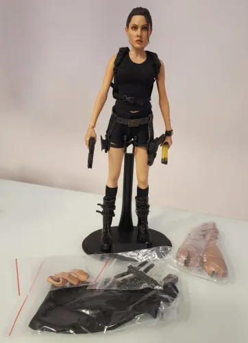 Tomb Raider Lara Croft 1/6 Pop Toys Angelina Jolie Action Figure