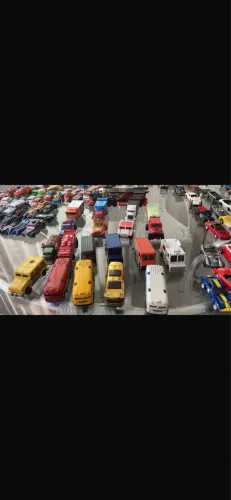 Lote Hot Wheels Caminhões, Vans, Ônibus e Jeeps