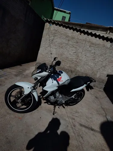 Honda CB300R Branca