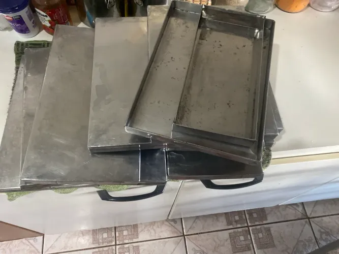 Bandeja de alumínio para salgados