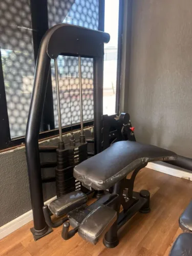 Mesa flexora, academia, Studio e condomínio