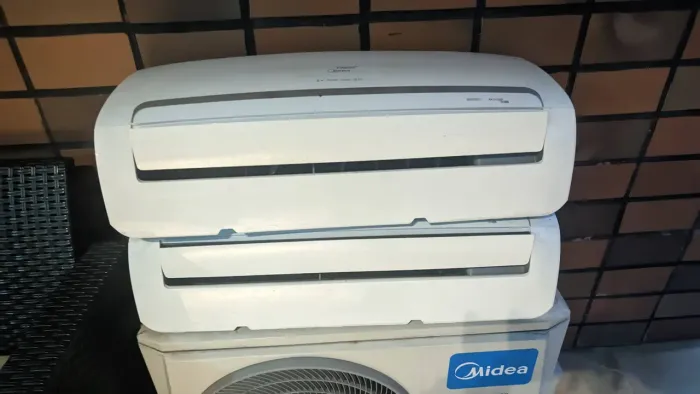 Vendo Ar condicionado Bisplit Midea 18000btus (2x9000)