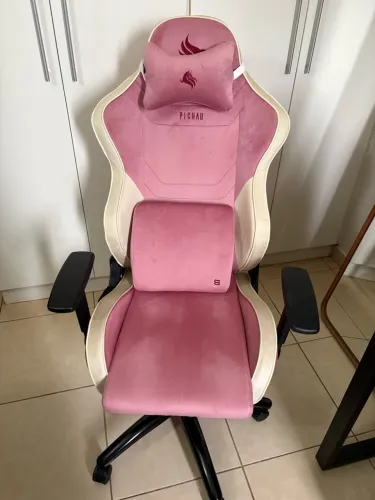 VENDO CADEIRA GAMER PICHAU OMEGA S - ROSA E CREME