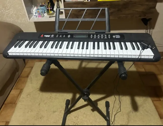 TECLADO PIANO KOBE KB-300 + SUPORTE