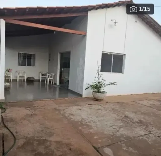 Casa a venda em condomínio fechado