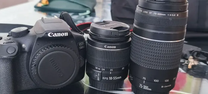 CANON EOS1300D + LENTES 18-55MM E 75-300MM