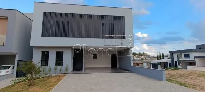 Casa à Venda no Condomínio Mont Alcino em Valinhos, no bairro Roncáglia.