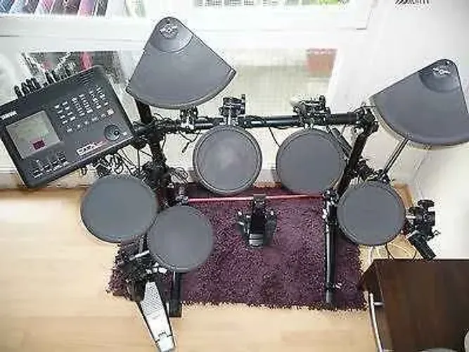 BATERIA ELETRÔNICA YAMAHA DTX V2.0 KIT - MODULO/RACK/7PADS(2 PRATOS)
