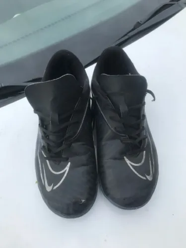 Vendo chuteira de society da Nike original tamanho 39/40 semi-nova