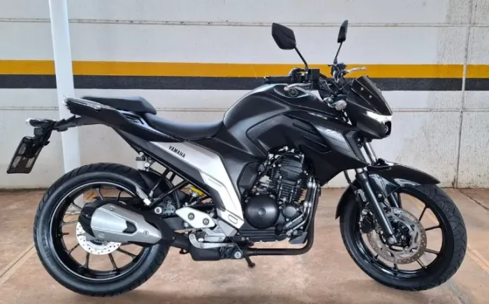 YAMAHA FAZER 250 FZ 25 2022 PRETA **VENDO PARCELADO**