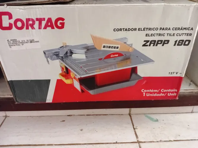 Vende se maquina elétrica de cortar porcelanato