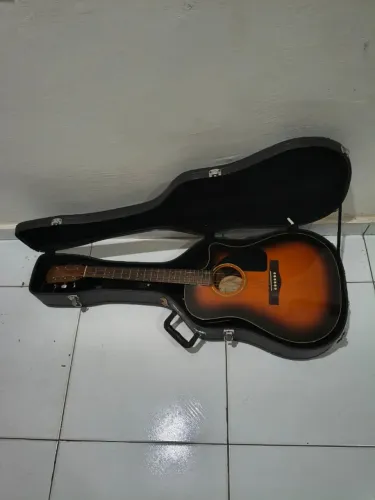 PRA LEVAR LOGO - Violão FENDER com hardcase
