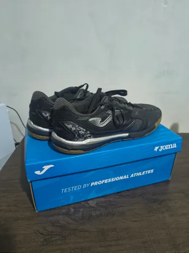 Chuteira Joma Liga 5 Futsal - Pouquíssimo uso + Caixa original