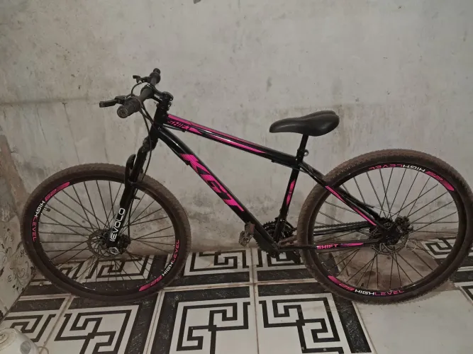 ? Bicicleta à Venda - Ótima Oportunidade!<br>