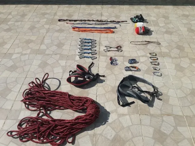 Equipamentos de ESCALADA KIT - Vários Equipamentos TORRO - Retirar no local