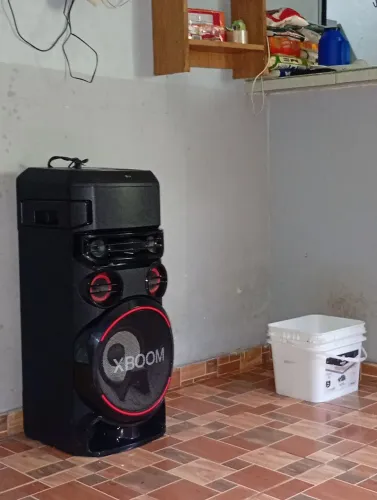 Excelente caixa potente
