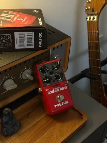 Pedal Nux Scream Bass Overdrive