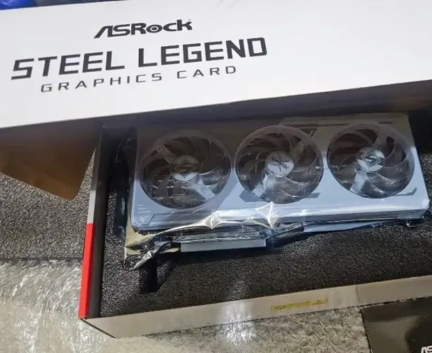 Placa de Video ASRock RX 9060 XT Steel Legend OC, 8GB