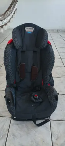 Duas cadeirinha Burigotto Matrix Evolution K 0 a 25kg - Excelente estado