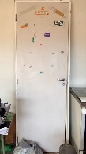 Porta de madeira/laminada 70 × 210 cm,