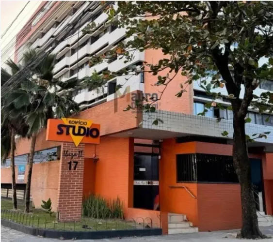 Quarto e Sala a uma quadra da praia de Jatiúca (direto c/ proprietário)