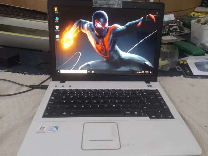 Notebook positivo Premium 