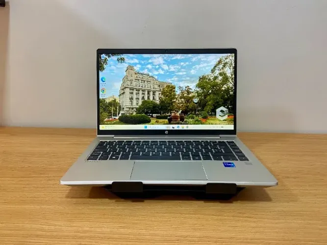 HP ELITEBOOK I5 16GB RAM 256GB SSD 14 POL
