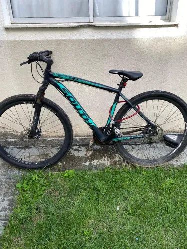 Vendo bicicleta aro 29, 750 pra sair logo 