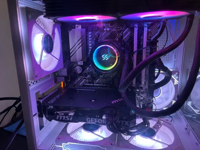 Pc gamer rtx 4060 e ryzen 7 5700x (acompanha monitor)