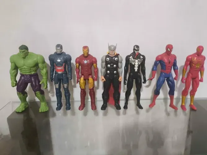 Lote Bonecos Marvel Originais 2013 - Hulk, Thor, Homem de Ferro, Venom, 2 Homem-Aranhas