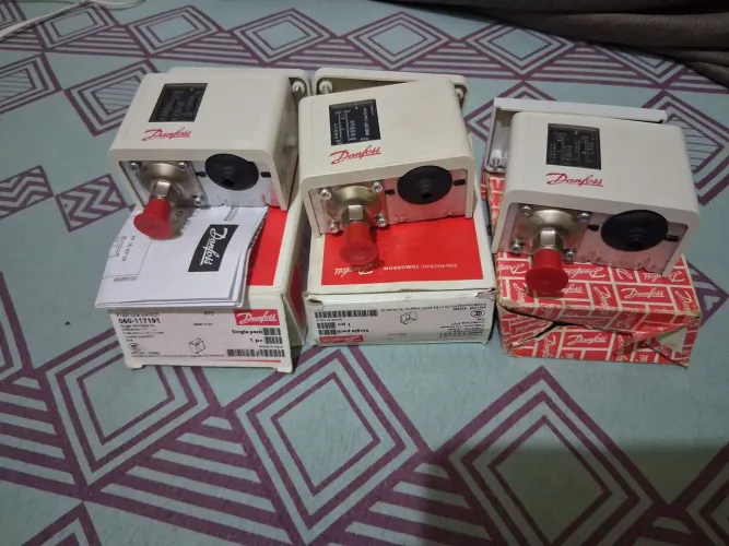 Kit 3pressostato de alta pressão Danfoss KP5 (modelo com código de referência 060-117191