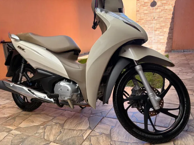 HONDA BIZ 125 EX 2024