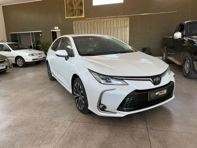 Toyota Corolla Altis 2.0 Flex 16V Aut. 2024
