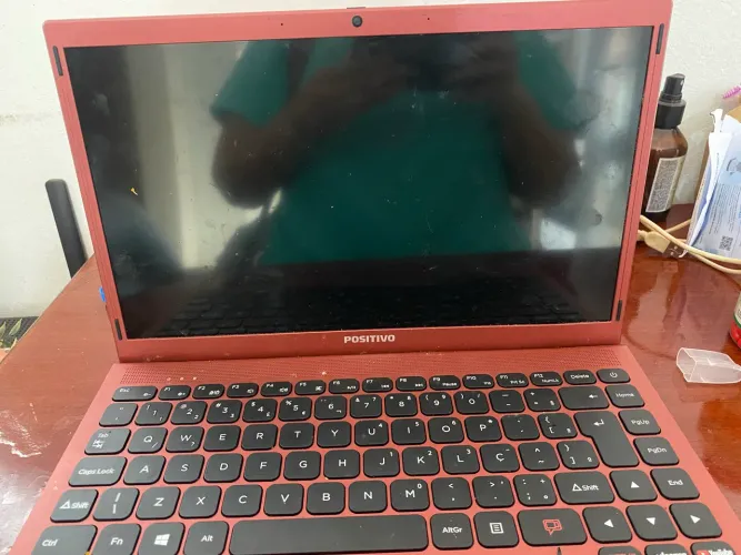 Notebook Positivo Motion Q464C vermelho 