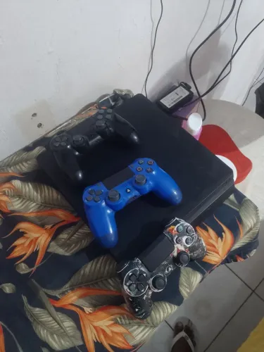 Play 4 Slim