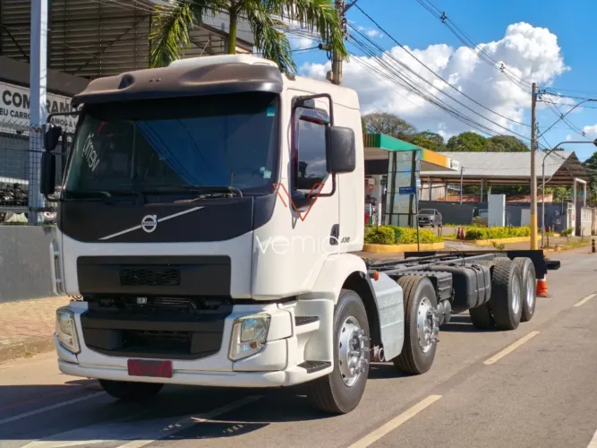 Caminhão Volvo Vm 330 Bitruck 8x2 330 Chassi Ñ 3030 31320 31330