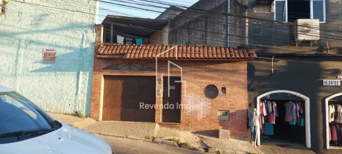 Galpão Comercial de 443,00 m² na Colônia: Oportunidade Única em São Paulo-SP!